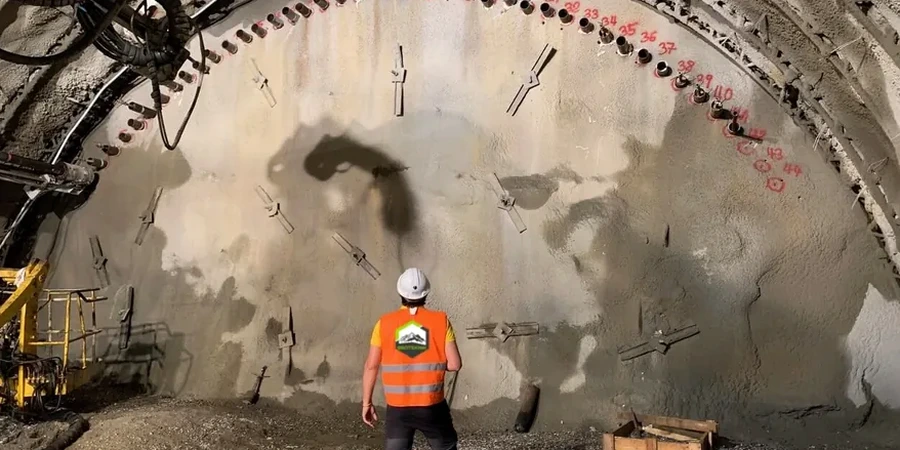 Monitoreo Geotécnico de Excavaciones en Valparaíso: Control Permanente de Taludes y Subsuelo