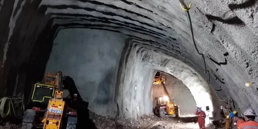 Análisis geotécnico para túneles en suelo blando en Valparaíso